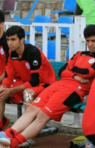 سوژه سرخ ها در فضای مجازی؛ مطهری با لباس پرسپولیس