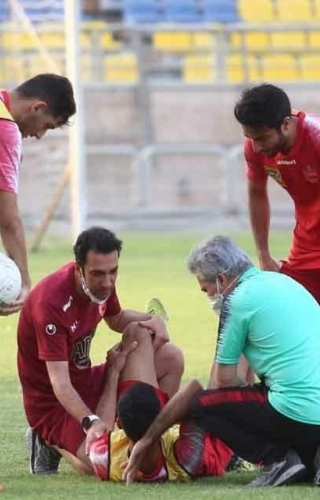 مدافع پرسپولیس چگونه مصدوم شد؟