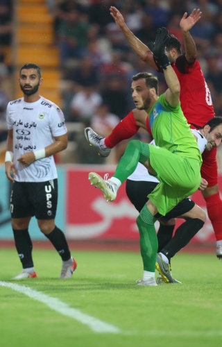 نگاهی به عملکرد حریف پرسپولیس؛ تلاش برای فرار از قعرنشینی