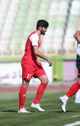 مهدی ترابی؛ پنالتی‌زن اول پرسپولیس 