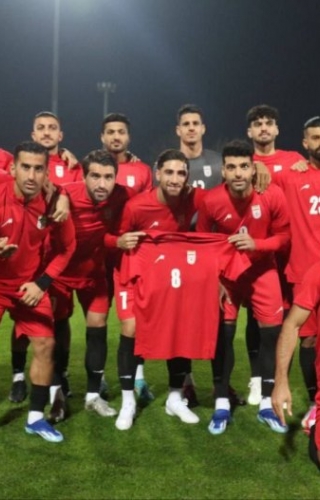 ملی‌ پوشان ایران به یاد پورعلی‌ گنجی