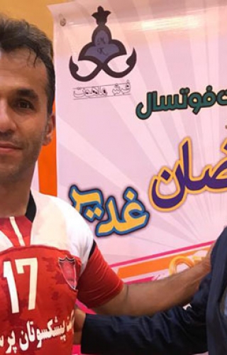 انتظاری: باشگاه پرسپولیس باید قرارداد برانکو را هر چه زودتر تمدید کند